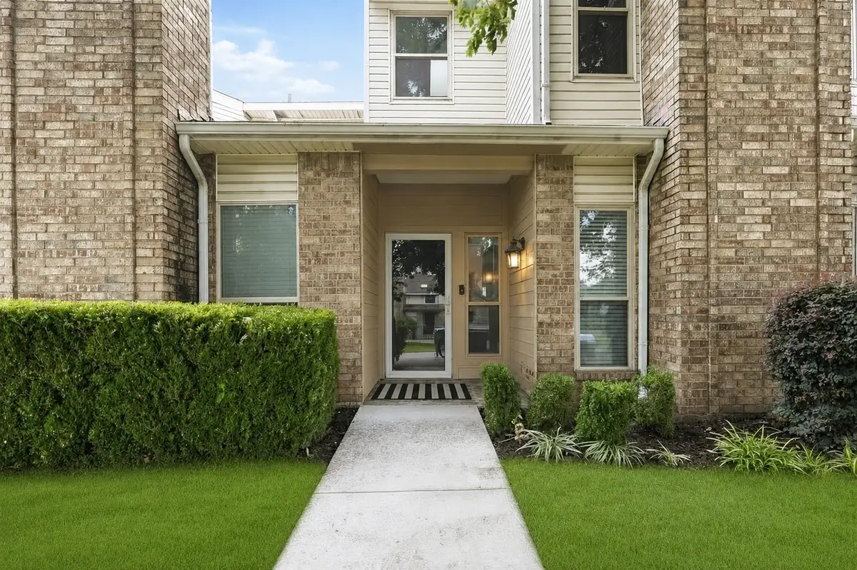 408 Josephine Street, Dallas, TX 75246 - #1