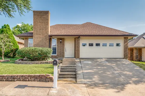 2208 Cedarcrest Drive, Carrollton, TX 75007