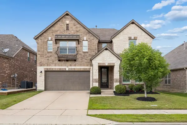 908 Mist Flower Drive, Little Elm, TX 75068