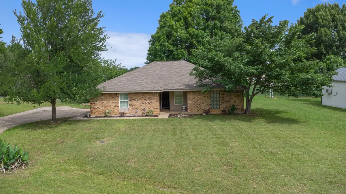 2944 Whispering Creek Lane, Burleson, TX 76028 - #1