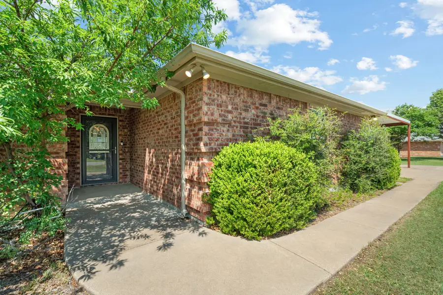4000 View Point Drive, Granbury, TX 76048 - #3