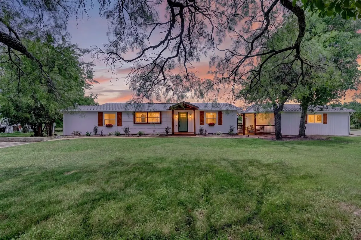 704 Spring Miller Court, Arlington, TX 76002 - #1