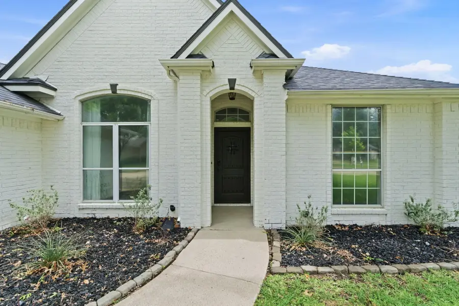 8 Waterwood Court, Mansfield, TX 76063 - #3