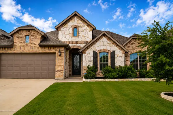 279 Paluxy Street, Burleson, TX 76028