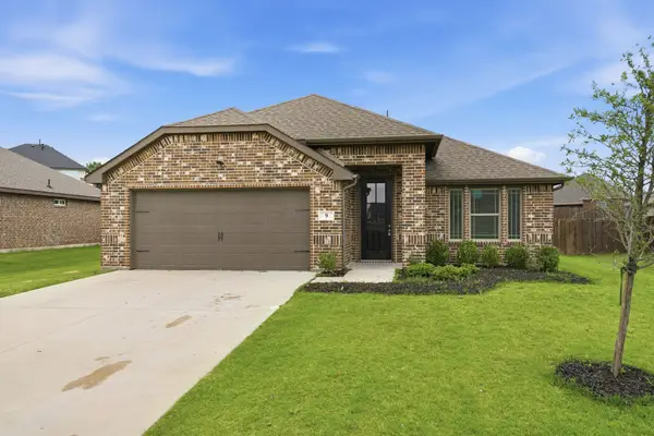 9 Mockingbird Lane, Sanger, TX 76266