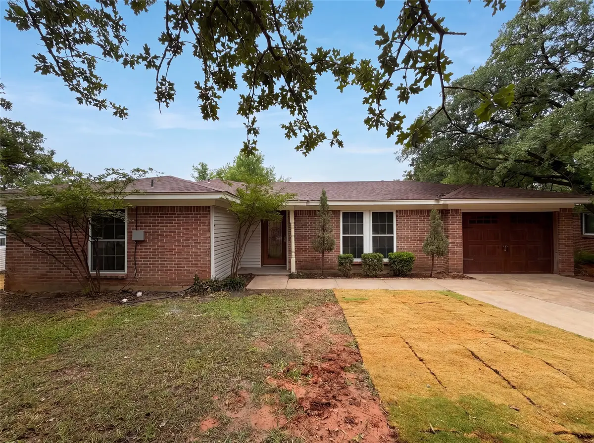 512 Lake Crest Parkway, Azle, TX 76020 - #1