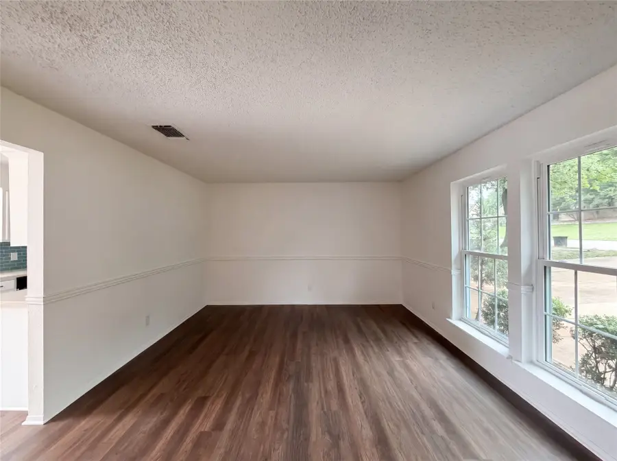 512 Lake Crest Parkway, Azle, TX 76020 - #3