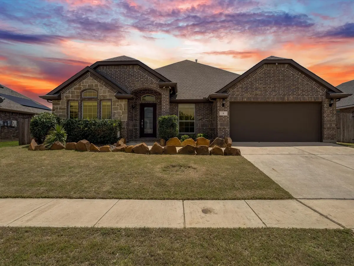5 Duskview Lane, Edgecliff Village, TX 76134 - #1