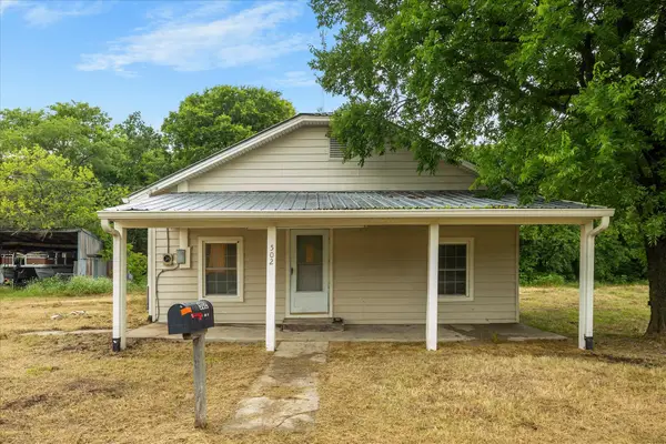 502 S Elm Street, Celeste, TX 75423