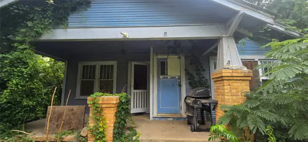 1008 San Augustine Street, Center, TX 75935