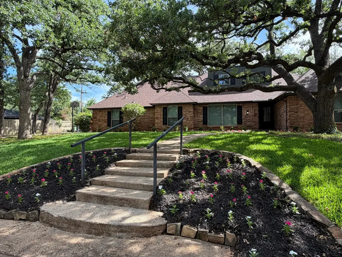 3609 Country Club Road, Arlington, TX 76013 - #1