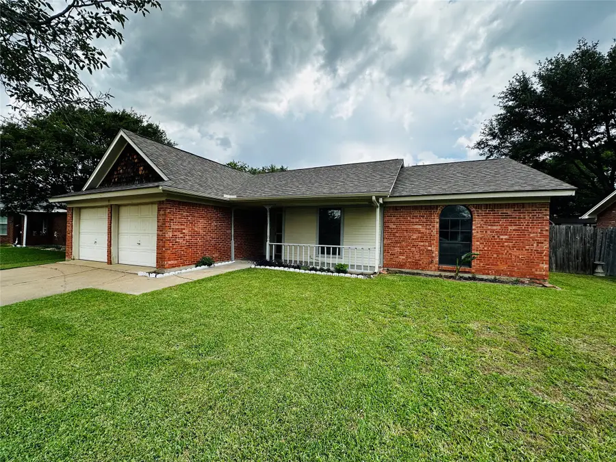 6741 Ridgetop Road, North Richland Hills, TX 76182 - #2