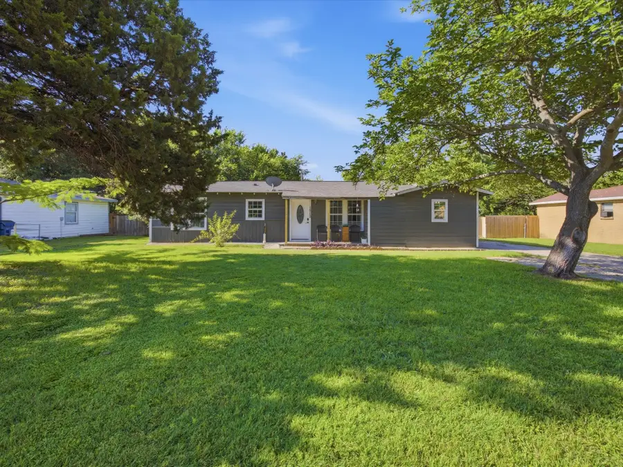 1512 Vine Street, Bridgeport, TX 76426 - #3