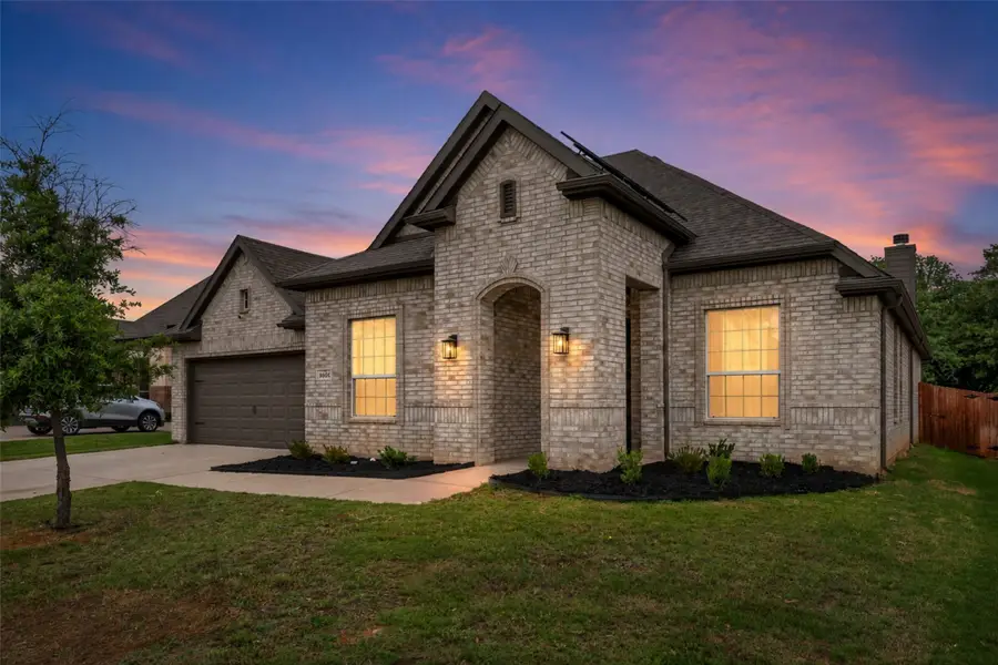 1068 Wildwood Drive, Joshua, TX 76058 - #2