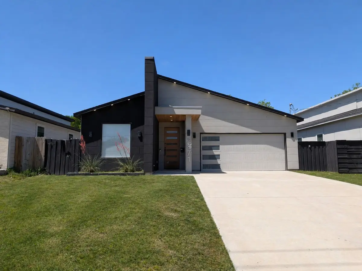 2871 E Overton Road, Dallas, TX 75216 - #1