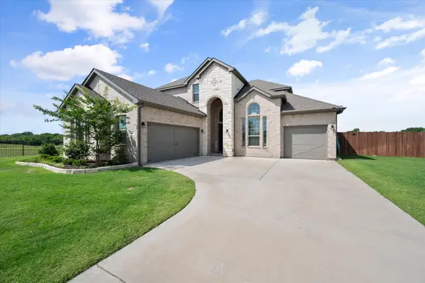626 Poppie Lane, Midlothian, TX 76065