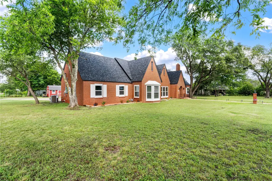 700 Jackson, McGregor, TX 76657 - #2