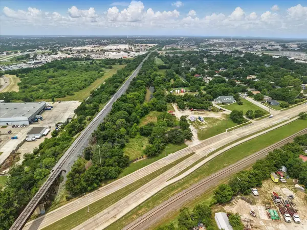 1205 N Mill Street, Lewisville, TX 75057