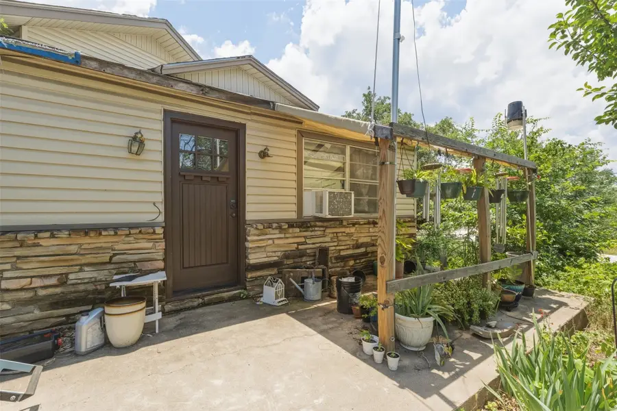320 Beverly Road, Azle, TX 76020 - #3