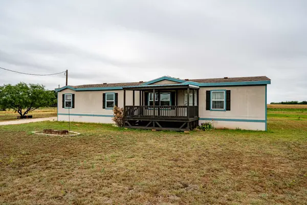 3923 Cr 322, Hawley, TX 79525