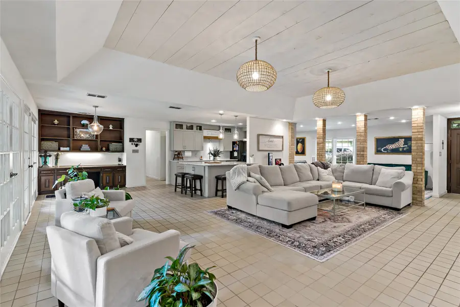670 SE 31st Street, Paris, TX 75460 - #2