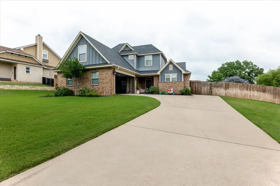 112 Camelot Street, Glen Rose, TX 76043 - #3