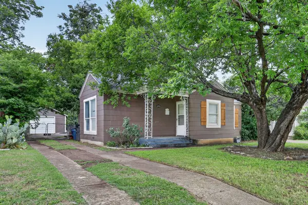 3208 Sandage Avenue, Fort Worth, TX 76109