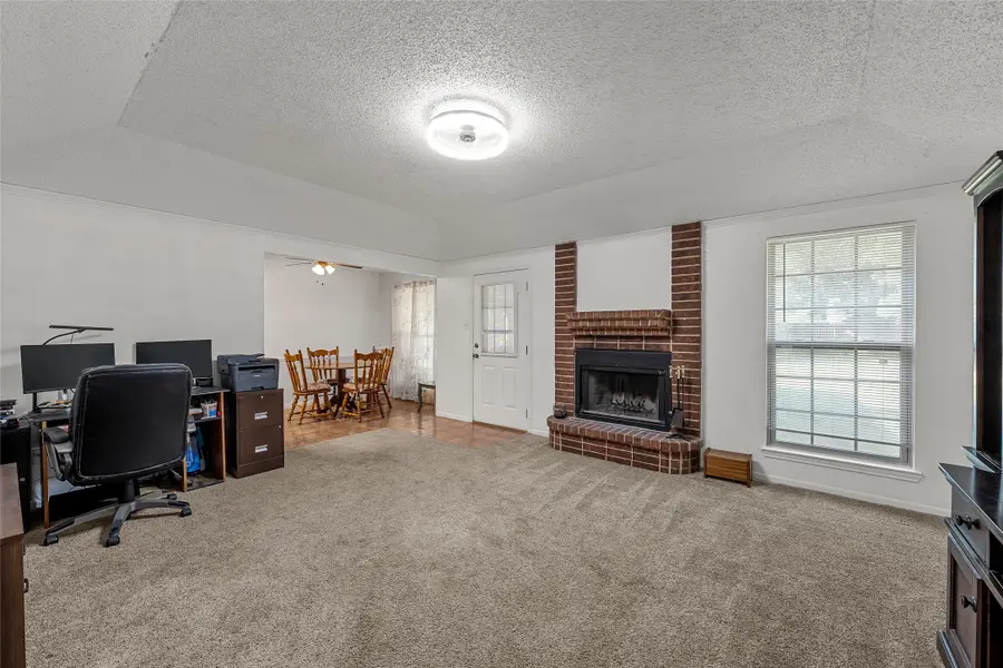 305 Elmwood Drive, Woodway, TX 76712 - #2