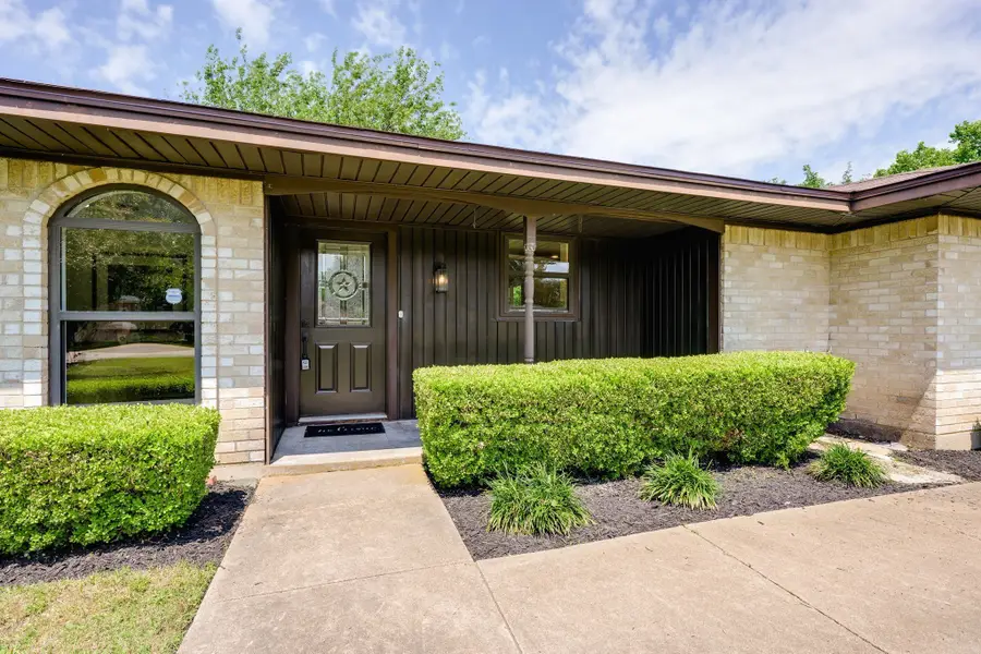 215 N Casa Grande Circle, Duncanville, TX 75116 - #3