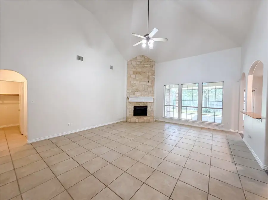 1126 Glencoe Drive, Glenn Heights, TX 75154 - #3