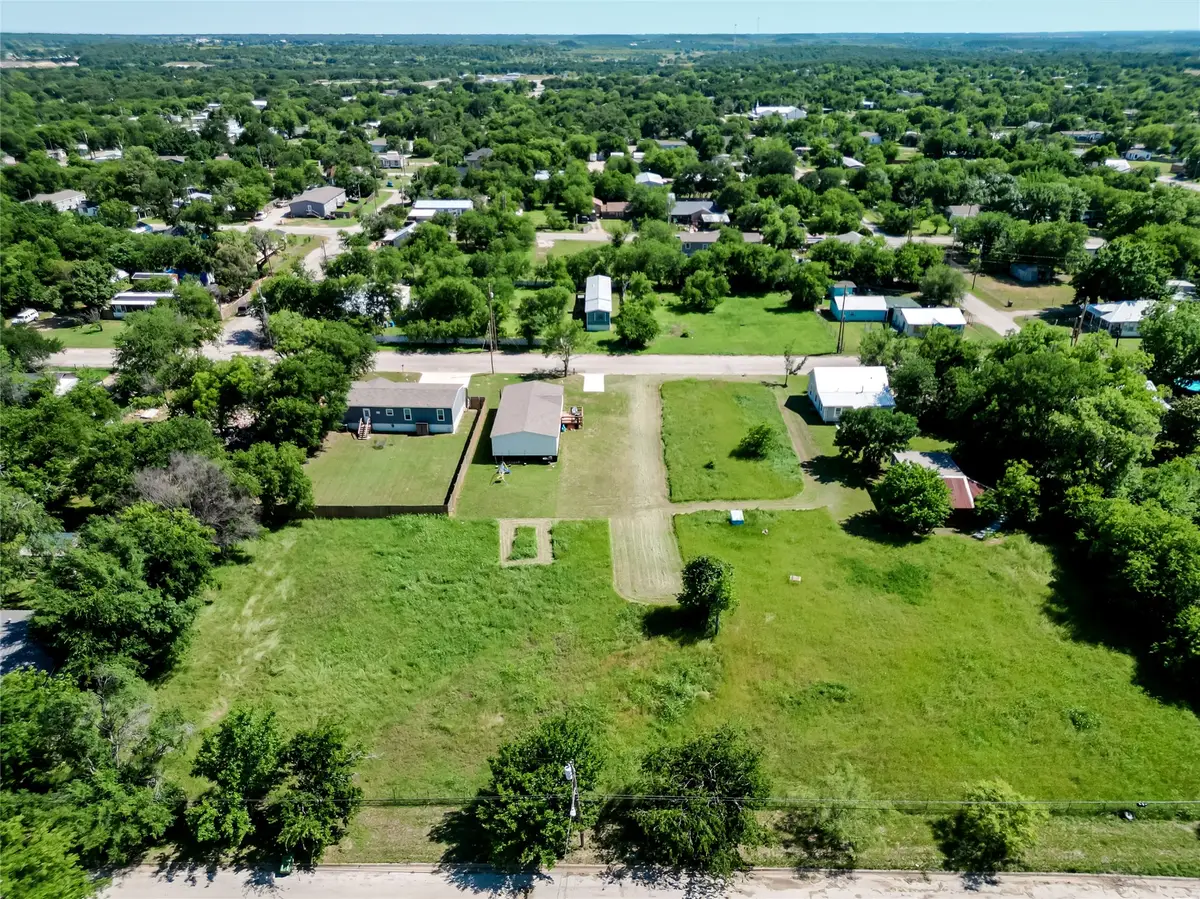 811 SW 15th Street, Mineral Wells, TX 76067 - #1