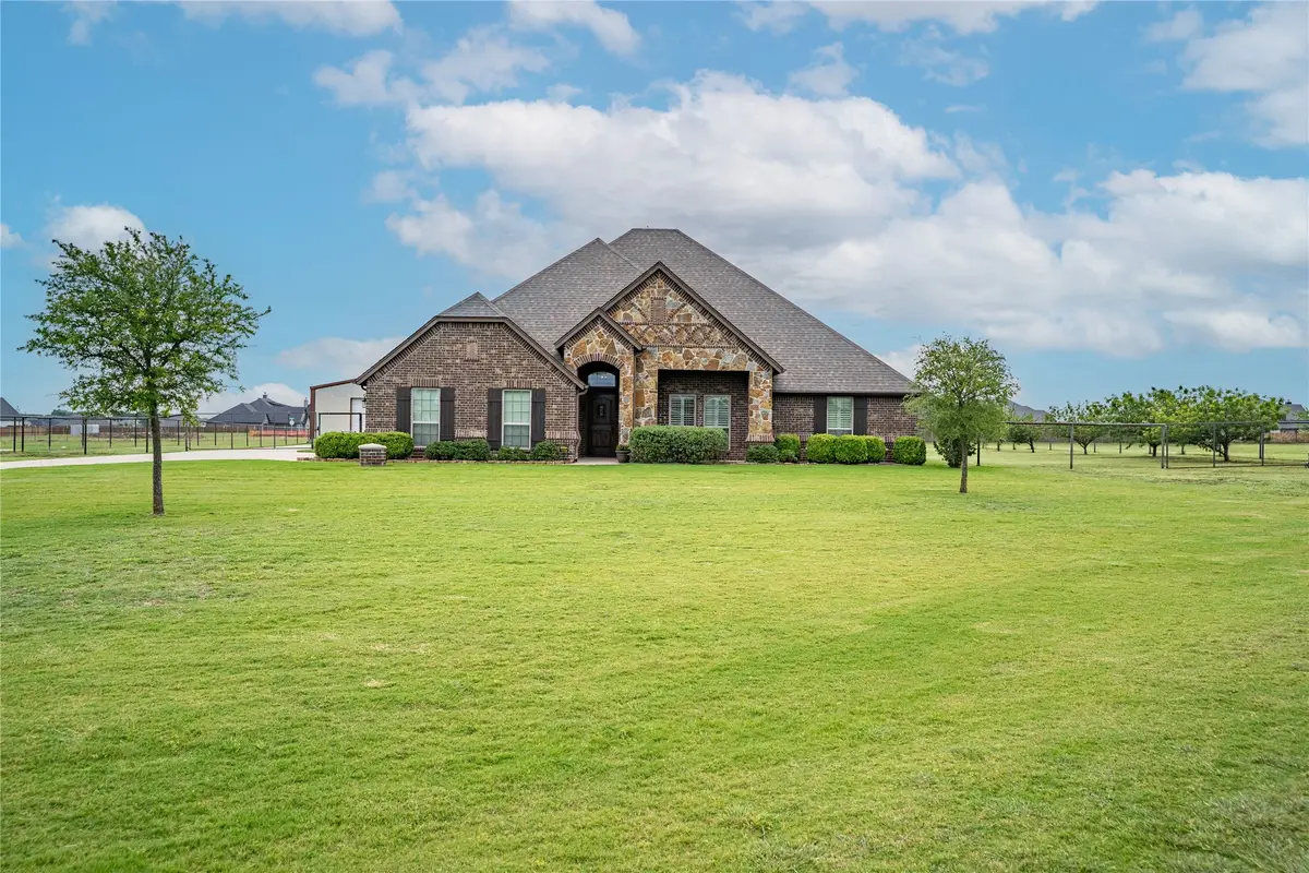 7816 Loma Lane, Godley, TX 76044 - #1