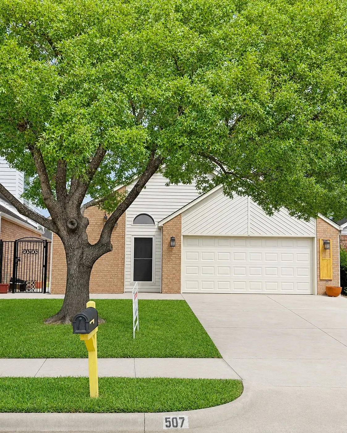 507 Briarcliff, Garland, TX 75043 - #1