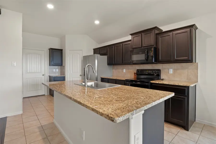 8209 Karole Drive, Fort Worth, TX 76120 - #3