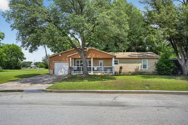 3272 Mimosa Park Drive, Richland Hills, TX 76118