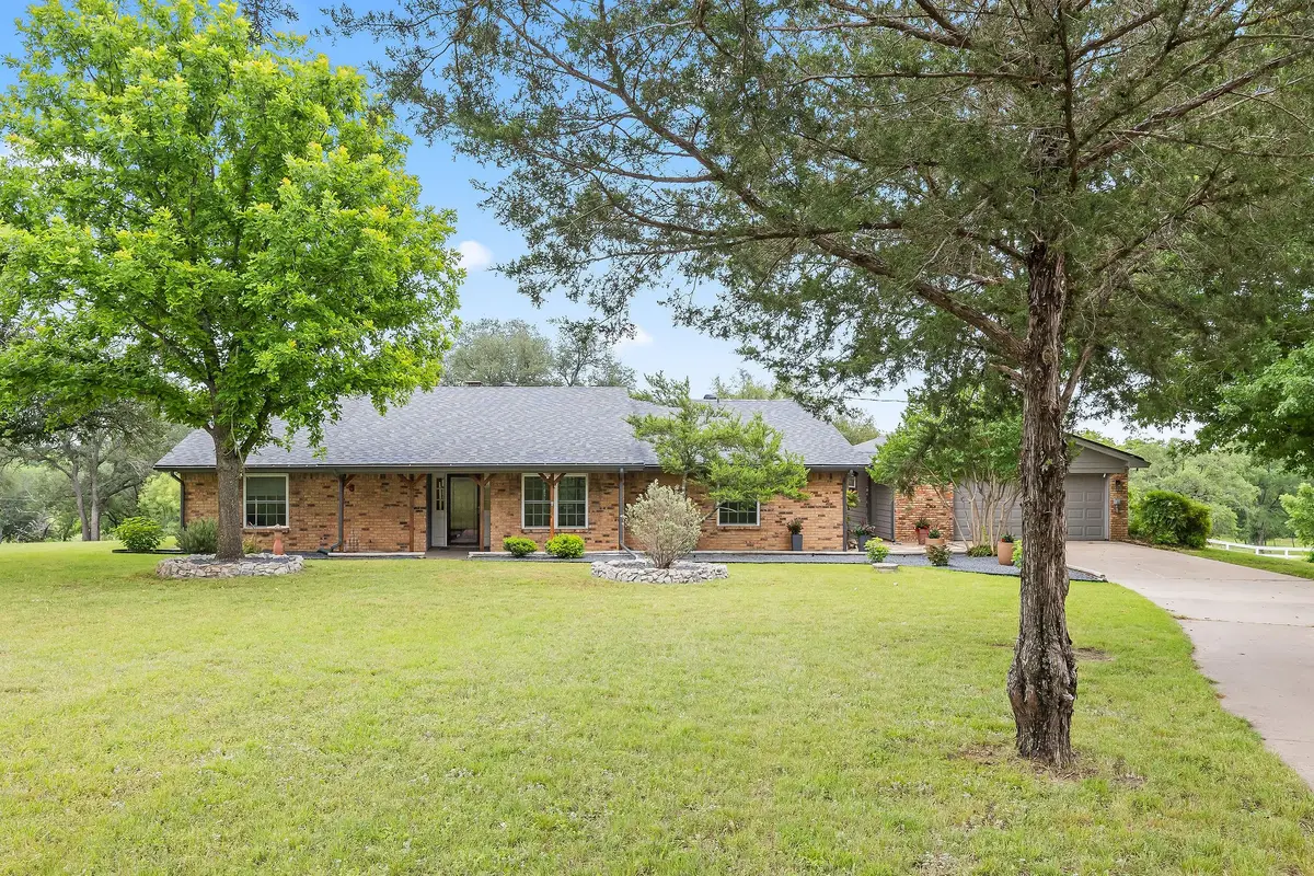 410 De La Cruz Street, Weatherford, TX 76085 - #1