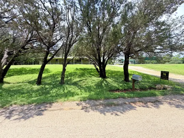 646 County Road 1304, Morgan, TX 76671