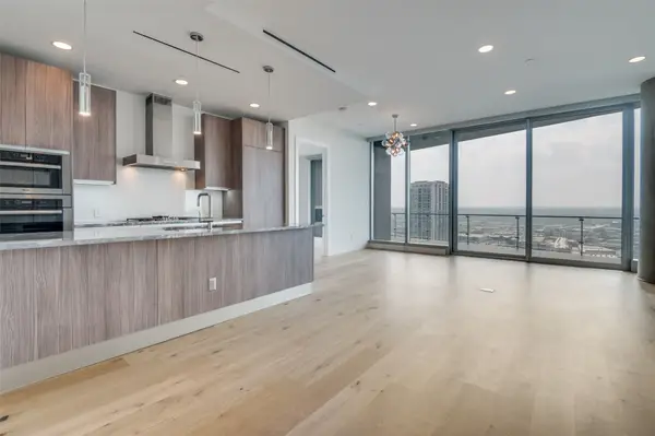 3130 N Harwood Street #1802, Dallas, TX 75201