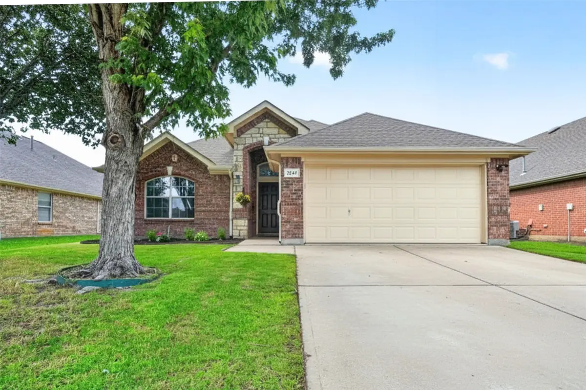1347 Lake Forest Drive, Grand Prairie, TX 75052 - #1