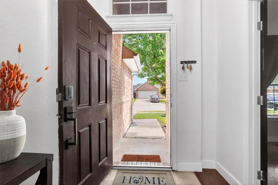 1347 Lake Forest Drive, Grand Prairie, TX 75052 - #2