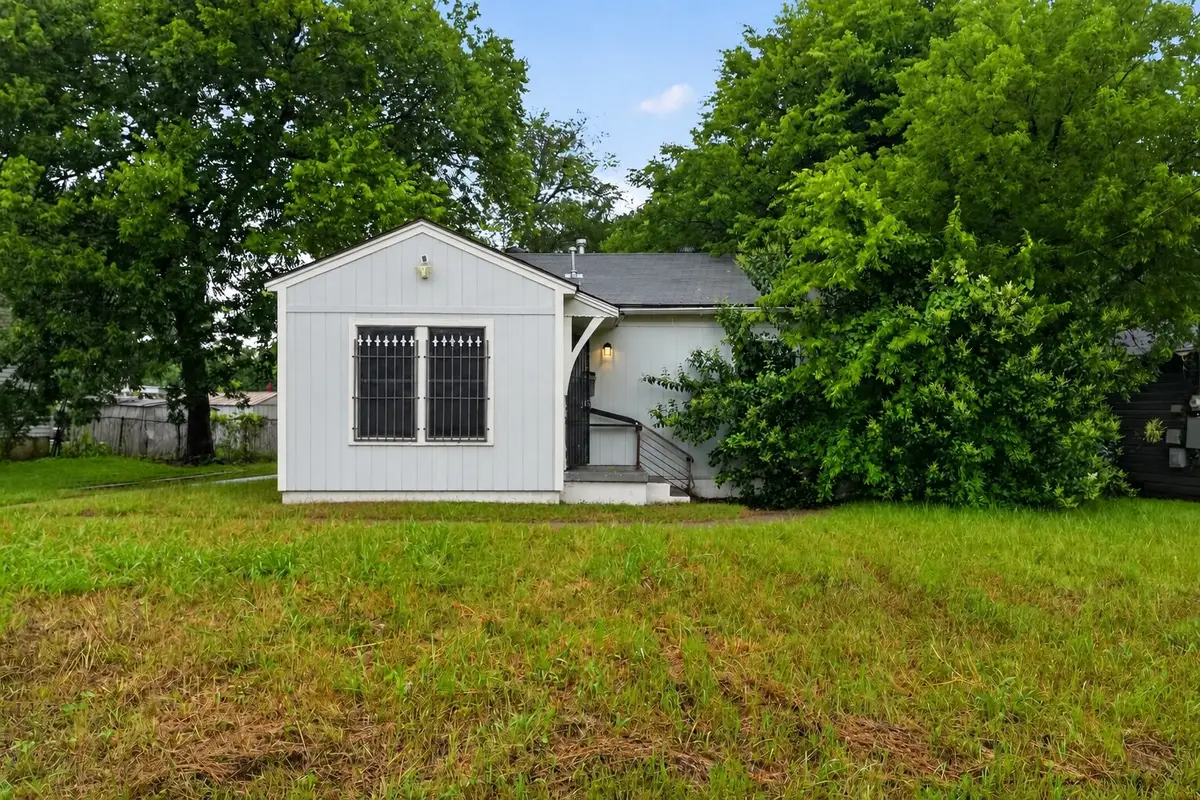 3102 Kellogg Avenue, Dallas, TX 75216 - #1