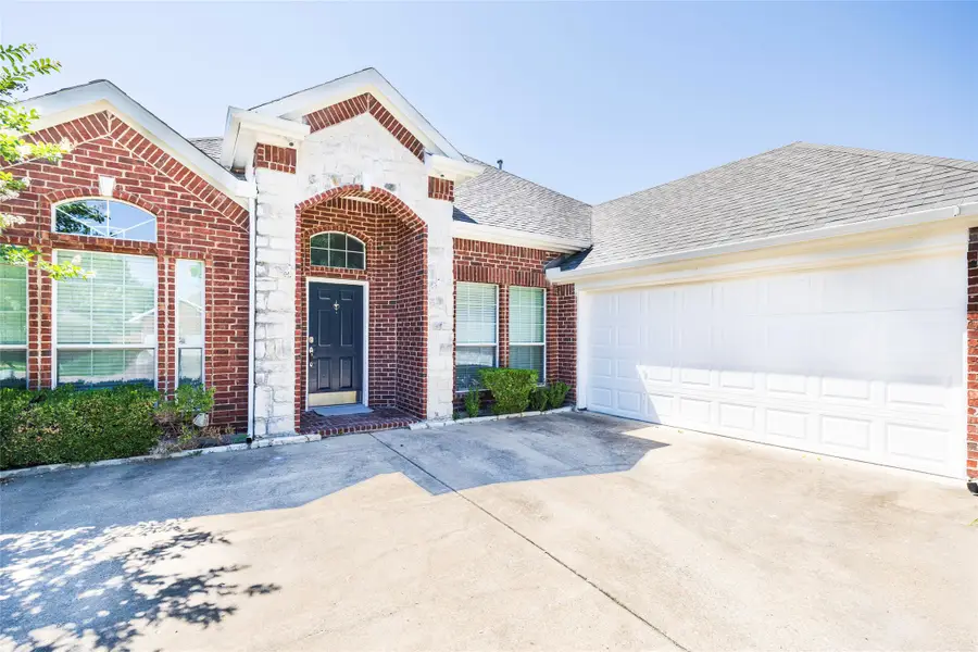 10706 Saint Annes Drive, Rowlett, TX 75089 - #2