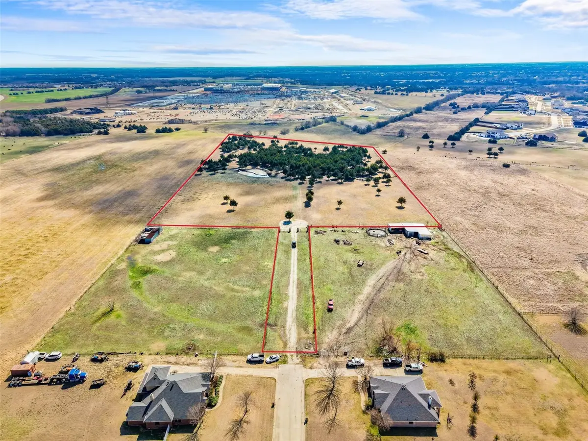 710 E Reindeer Road, Lancaster, TX 75146 - #1