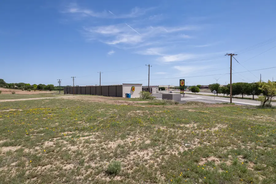 2102 N Ridge Road, Lubbock, TX 79403 - #3
