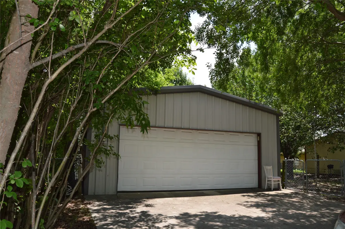 3915 Wellington Street, Greenville, TX 75401 - #1