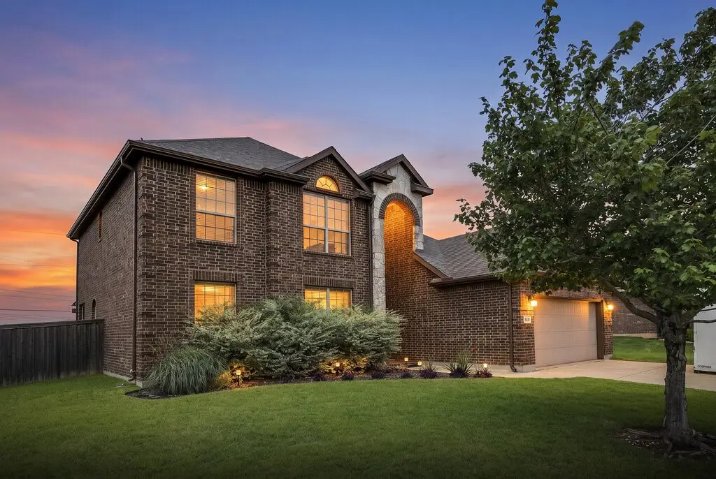 1046 Chandler Street, Kennedale, TX 76060 - #1