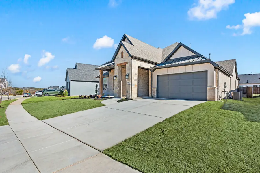 914 Highlands Avenue, Aledo, TX 76008 - #3