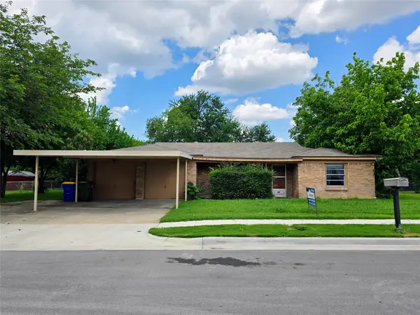 412 Kimbrough Street, White Settlement, TX 76108