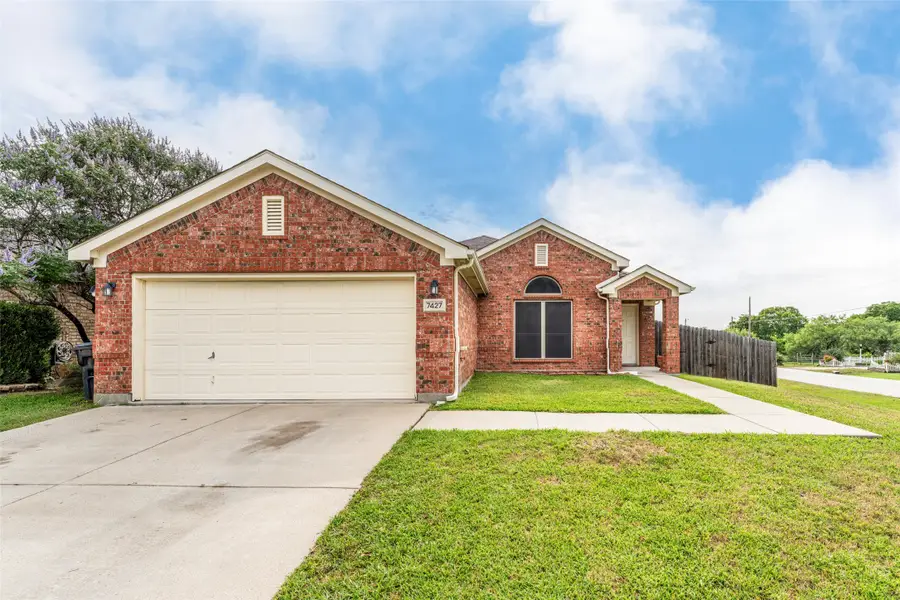 7427 Fossil Creek Drive, Arlington, TX 76002 - #2