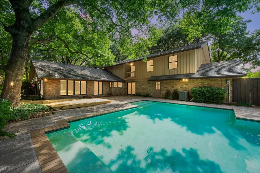 3909 Courtshire Drive, Dallas, TX 75229 - #2